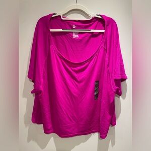 All in Motion Fuchsia Short Sleeve Tee